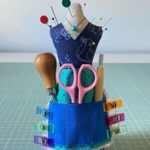 AULA + MOLDE alfineteiro manequim